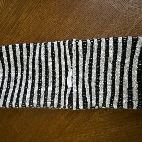 Lululemon Textured Fleece-lined knit ear warmer - Picture 5 of 6